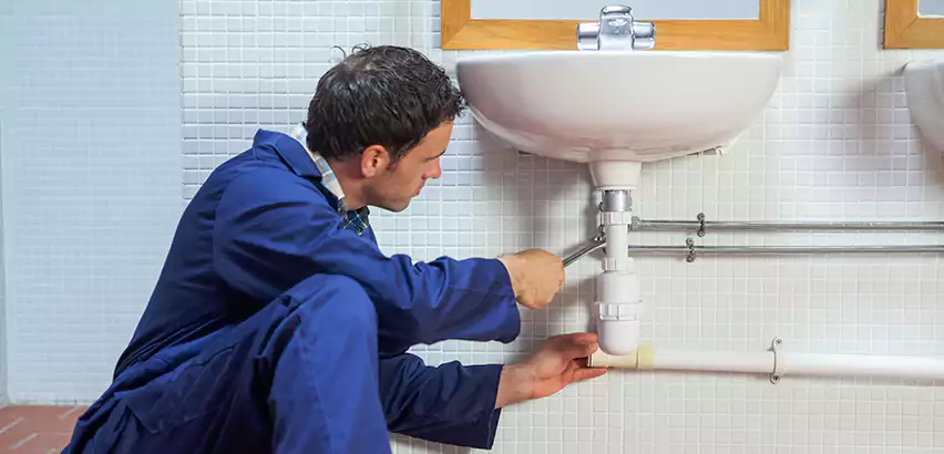 Toilet Repair Mastic Beach